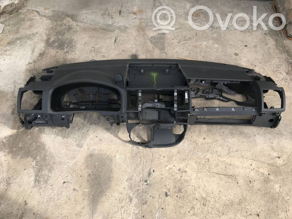 Volkswagen Multivan T5 Panelis 