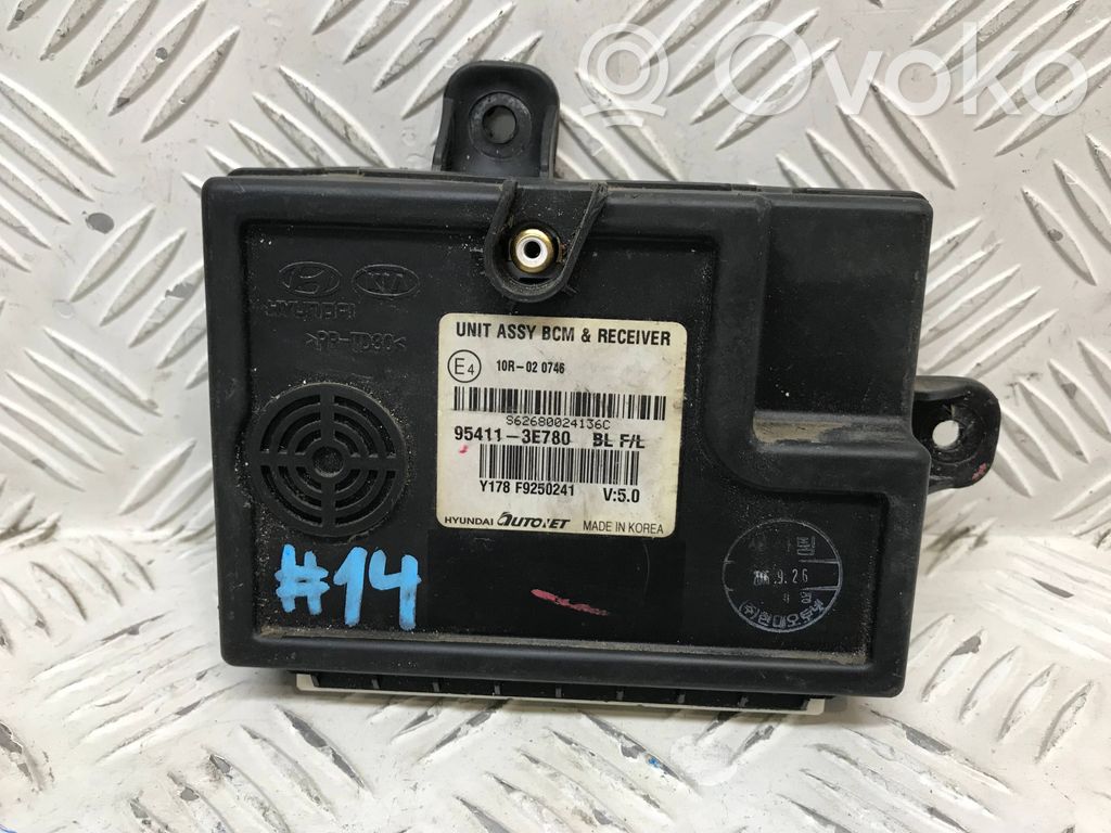 KIA Sorento Unité de commande / module de verrouillage centralisé porte 