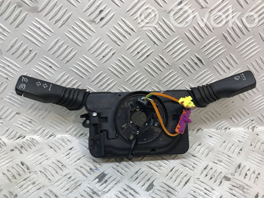 Opel Astra H Interruptor/palanca de limpiador de luz de giro 