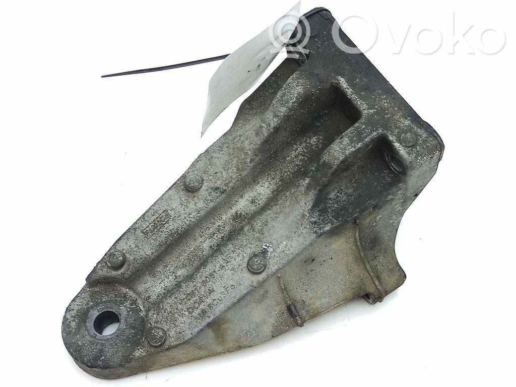 Ford Transit Engine mounting bracket 