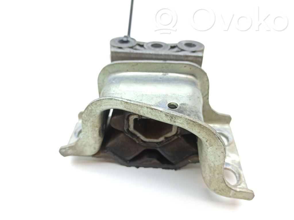 Engine mount bracket   01393895080