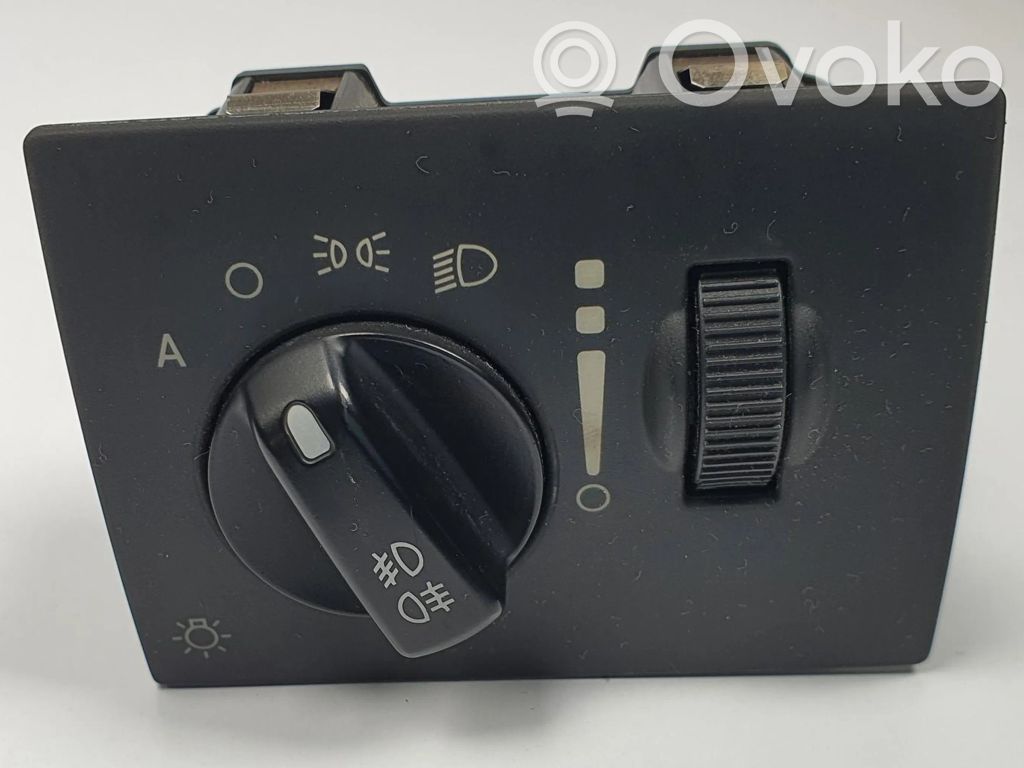 Mercedes-Benz E W211 Interruptor de control de altura del faro delantero 