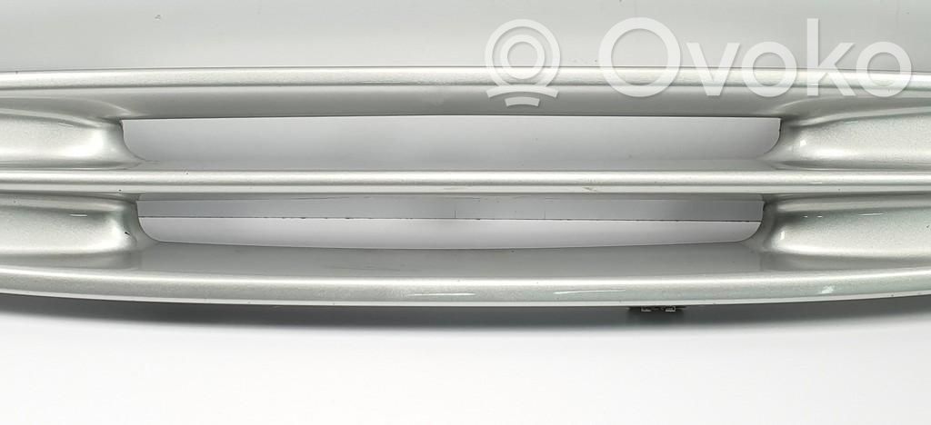 Jaguar XF X250 Etupuskurin ylempi jäähdytinsäleikkö 