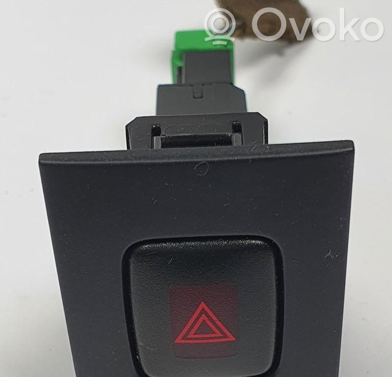 Botón interruptor de luz de peligro   9123685