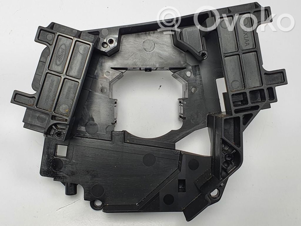 Tavaratilan kiinnike   6C1T6475AB