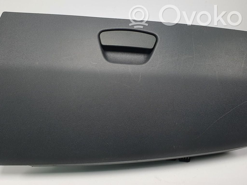 Volvo V50 Daiktadėžė 