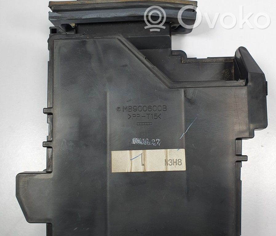 Mercedes-Benz B W246 W242 Engine control unit box 