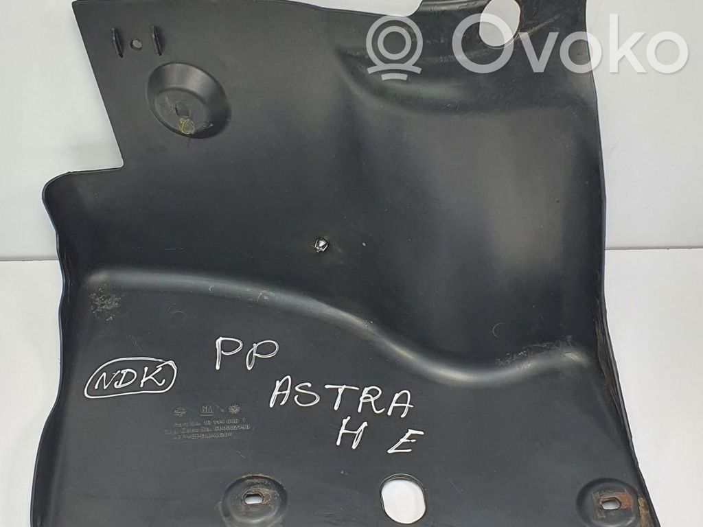 Opel Astra H Capac protecție motor 