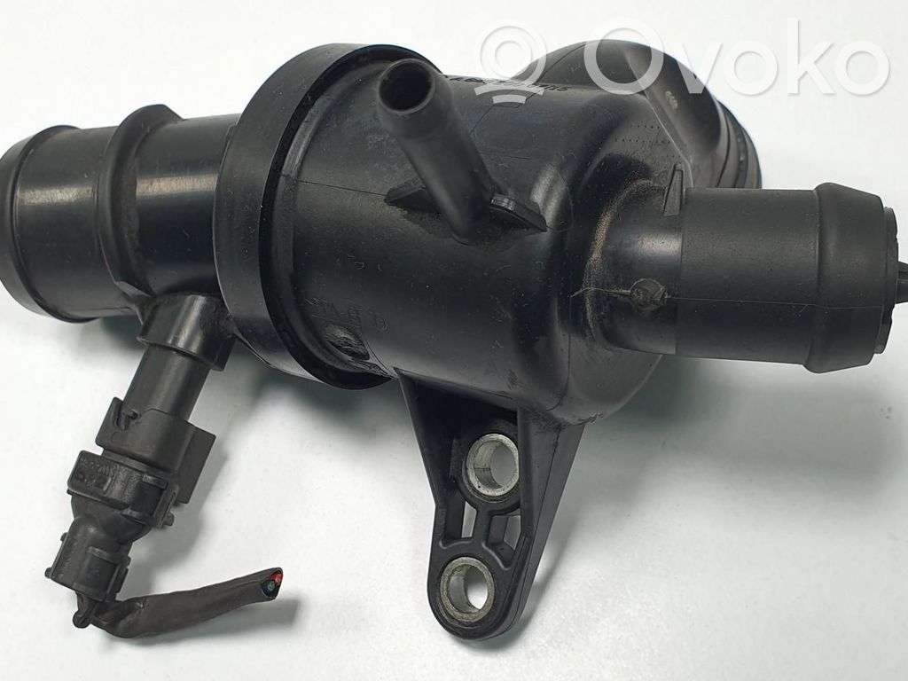 Mercedes-Benz A W169 Obudowa termostatu 