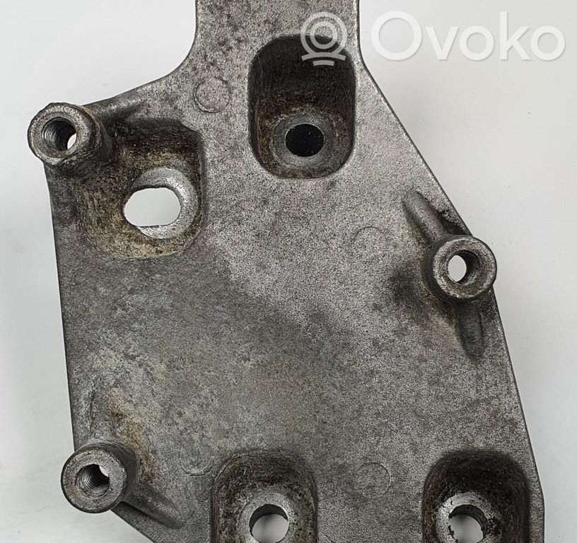 Volkswagen Golf IV Soporte de montaje del motor 