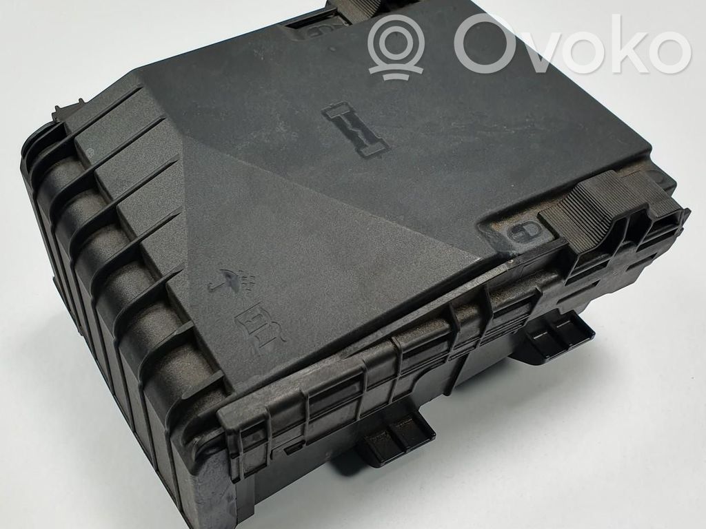 Audi TT TTS Mk2 Coperchio scatola dei fusibili 