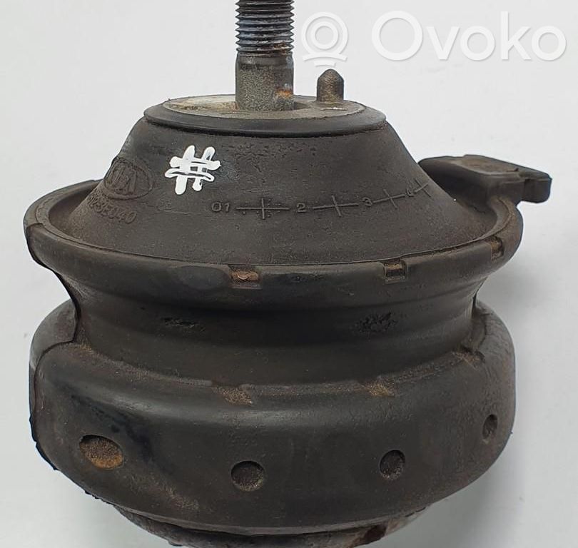 KIA Sorento Engine mount vacuum valve 