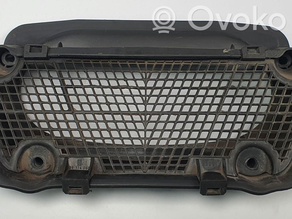 Opel Astra H Copertura griglia di ventilazione cruscotto 