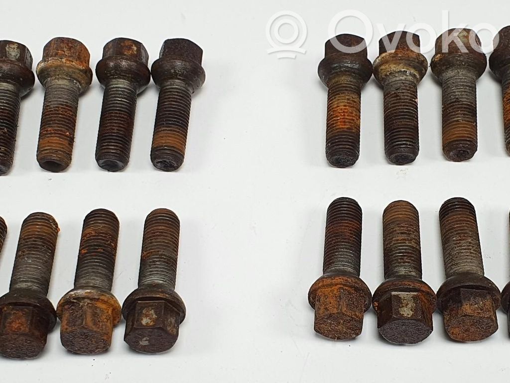 Audi A4 S4 B6 8E 8H Tuercas/tornillos 