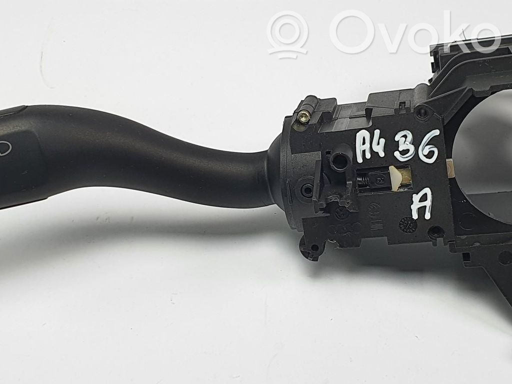 Audi A4 S4 B6 8E 8H Leva indicatori
