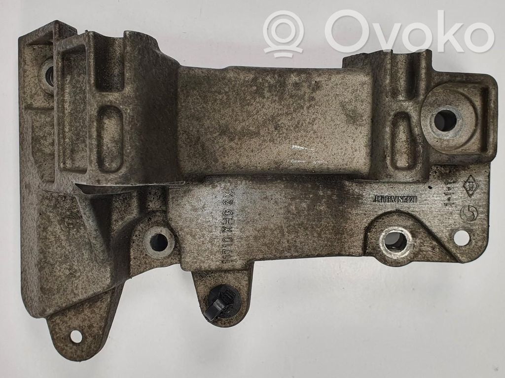 Renault Megane III Mocowanie alternatora