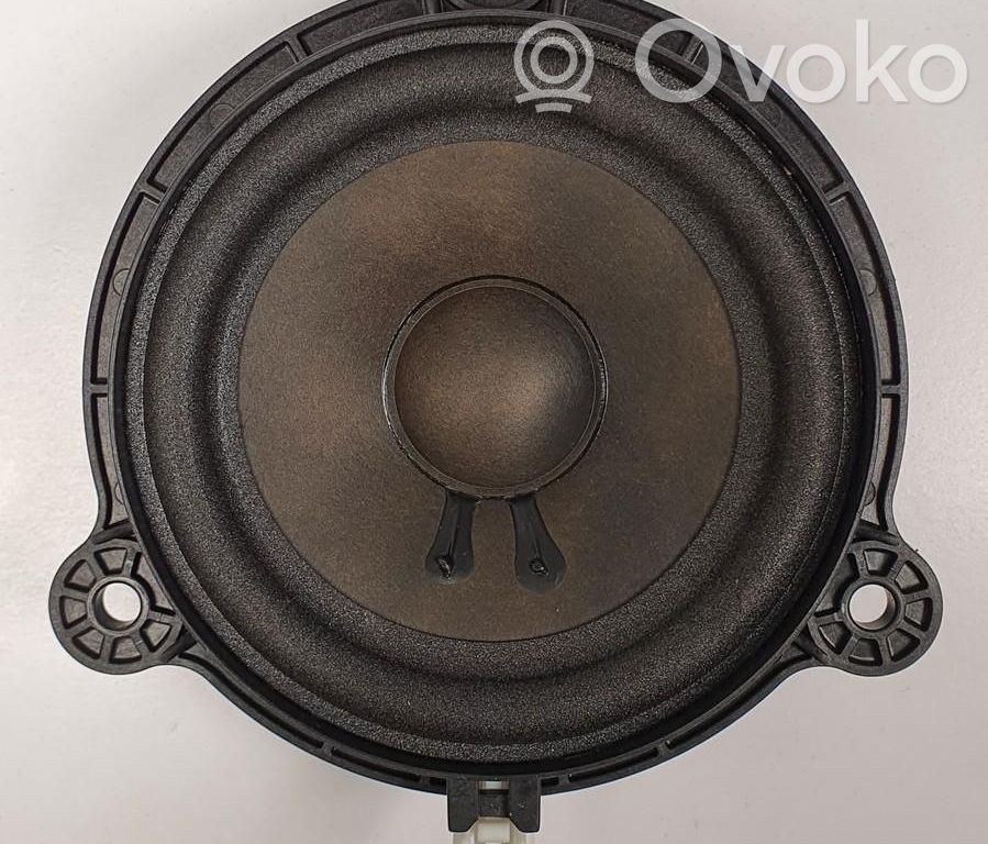 Renault Megane III Etuoven kaiutin 