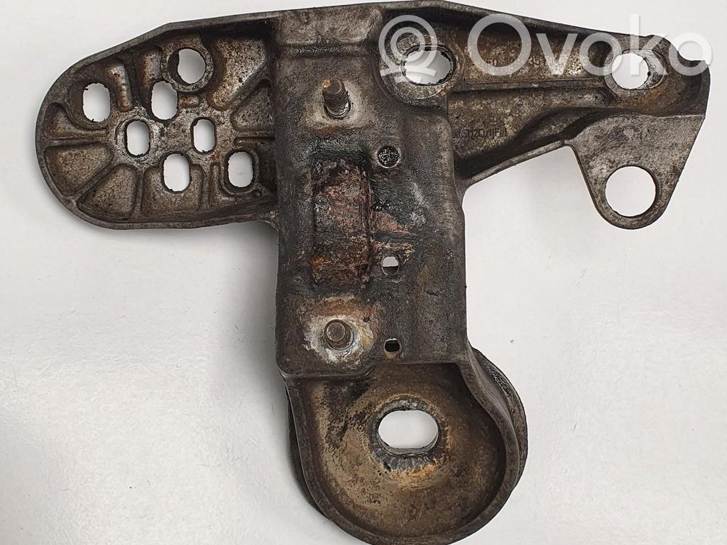 Audi A4 S4 B7 8E 8H Support, suspension du moteur