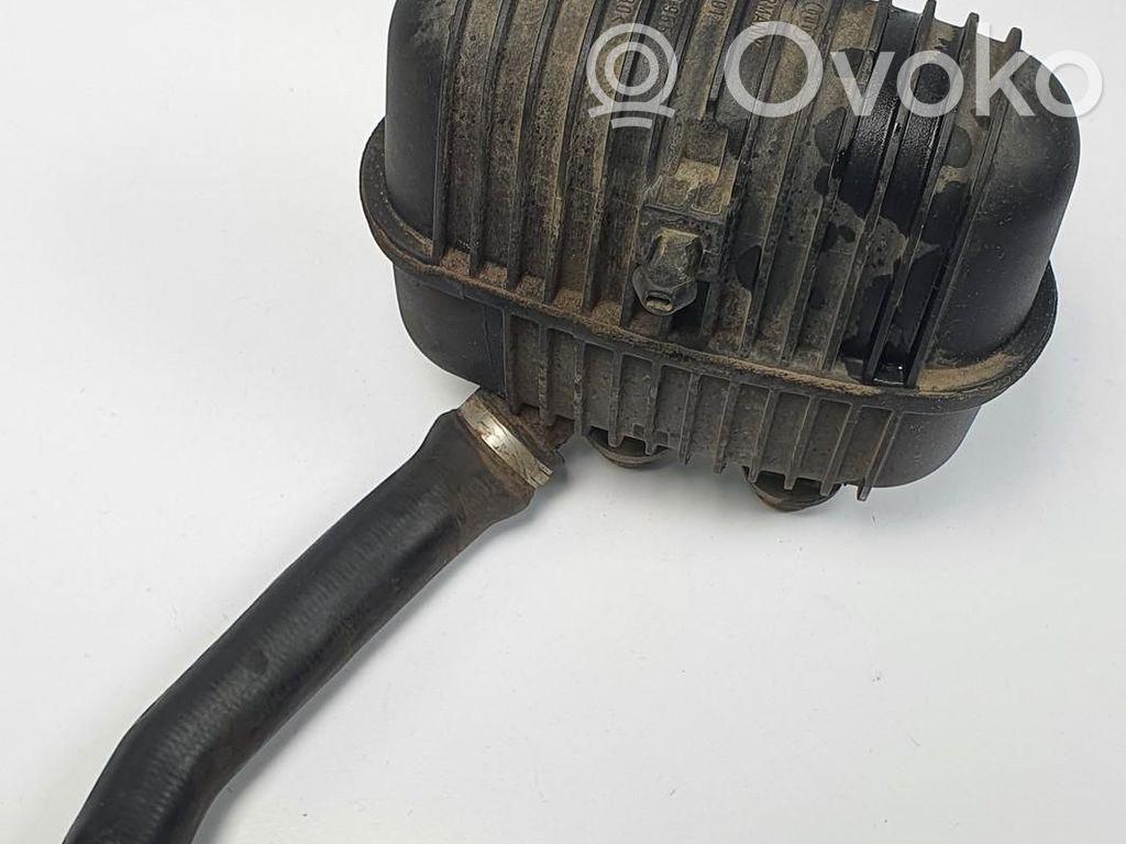 Audi A4 S4 B7 8E 8H Imuilman vaimennin 