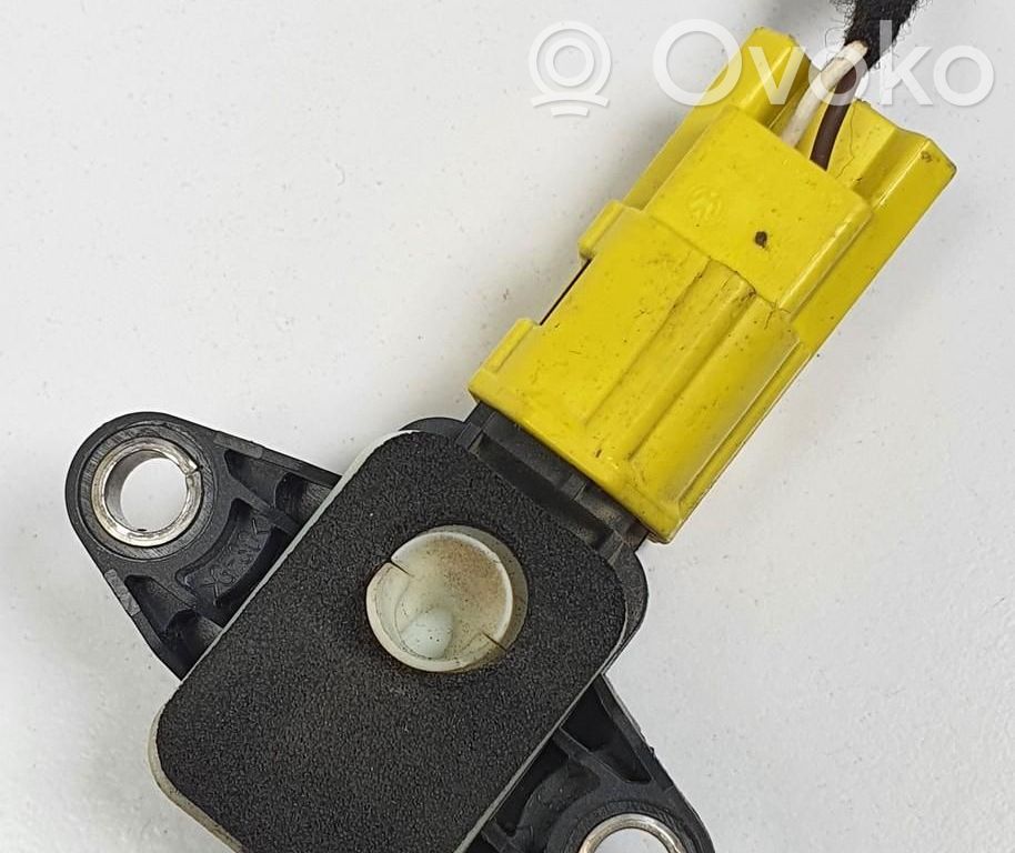Audi A4 S4 B7 8E 8H Czujnik uderzenia Airbag