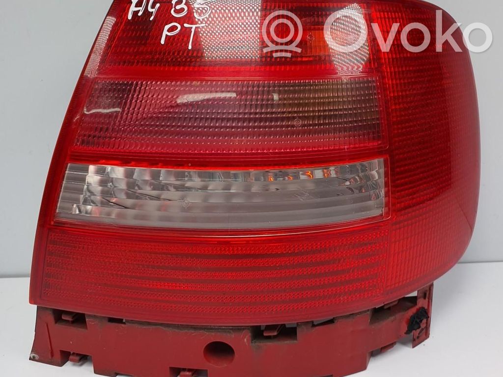 Audi A4 S4 B5 8D Lampă spate în caroserie