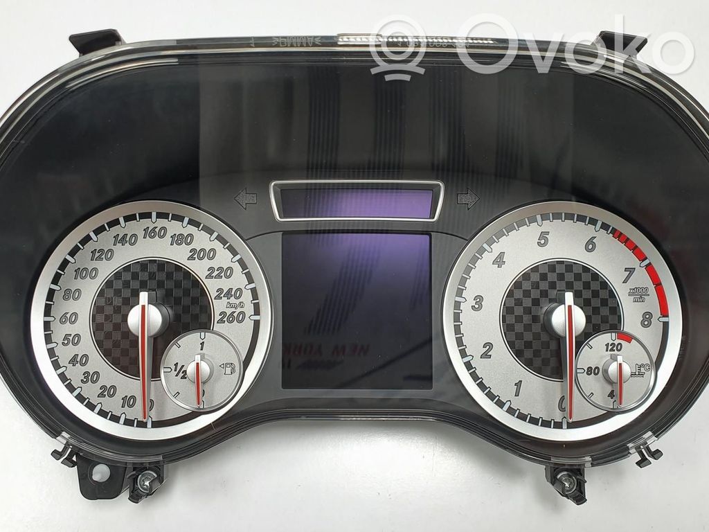 Mercedes-Benz A W176 Compteur de vitesse tableau de bord
