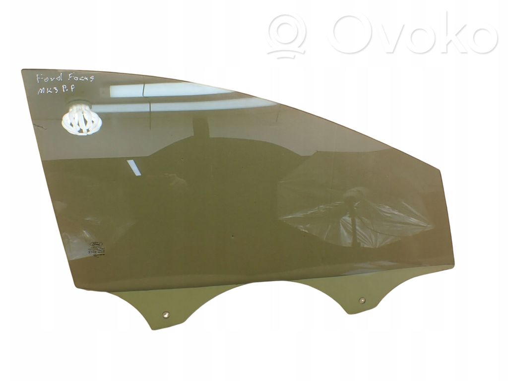 Ford Focus priekšējo durvju stikls (četrdurvju mašīnai) 