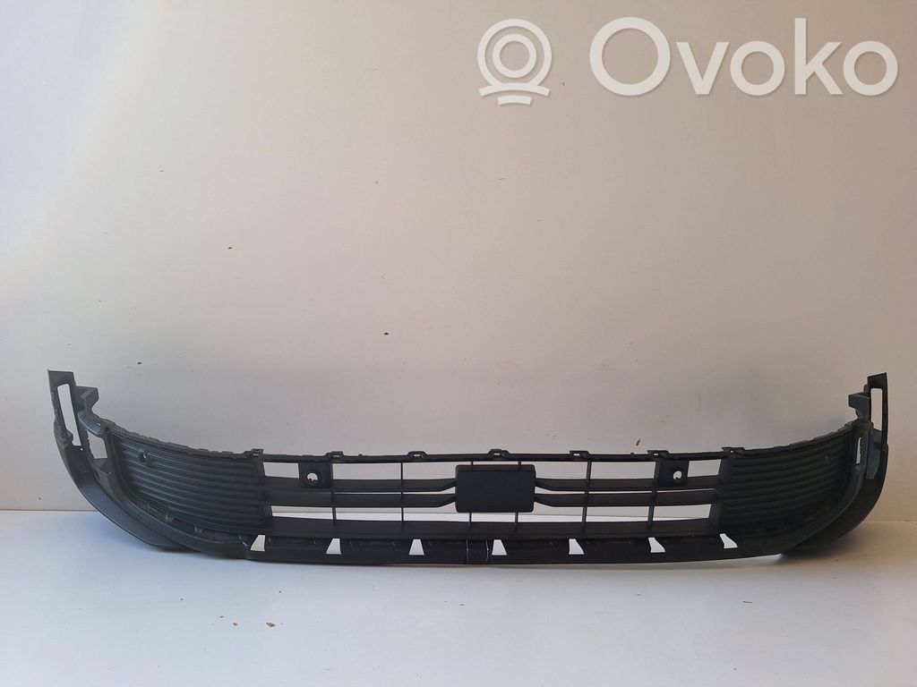 Ford Explorer VI Front bumper 