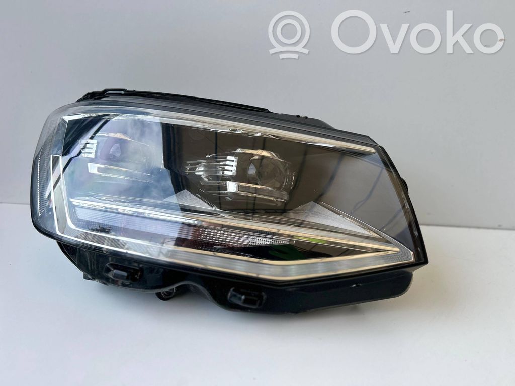 Volkswagen Transporter - Caravelle T6 Lampa przednia 