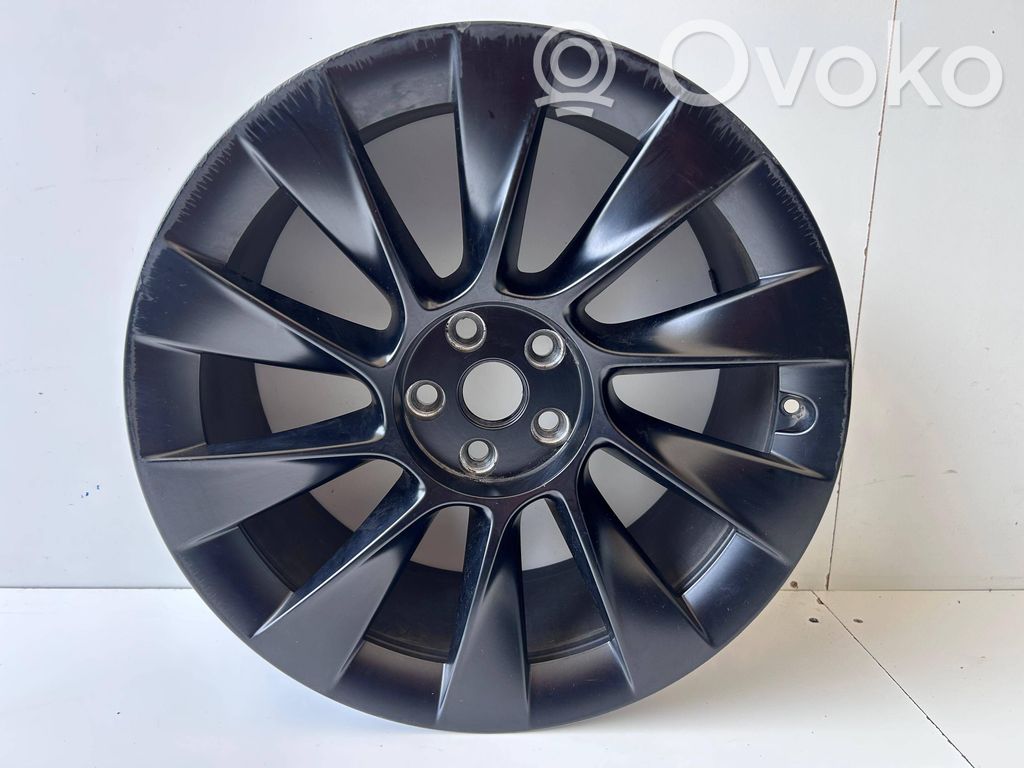 Tesla Model Y R20-alumiinivanne 