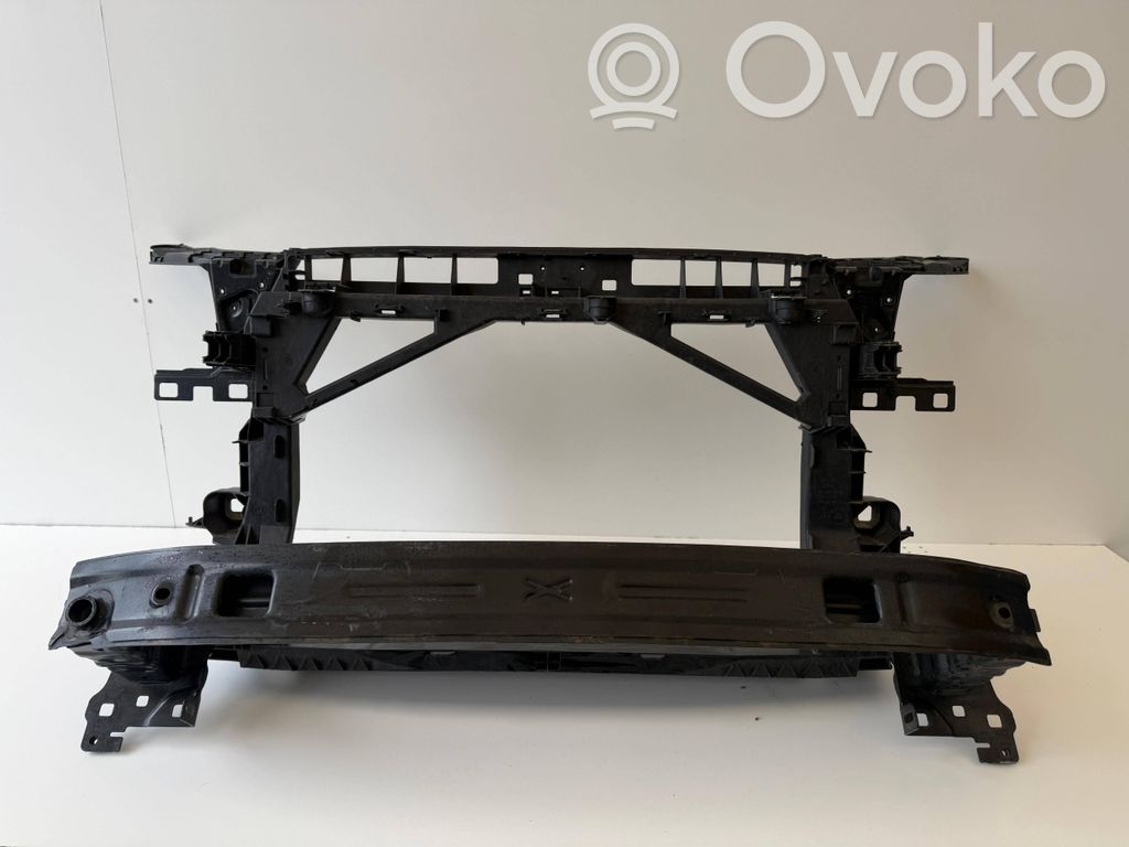 Audi A3 8Y Radiatorių panelė 