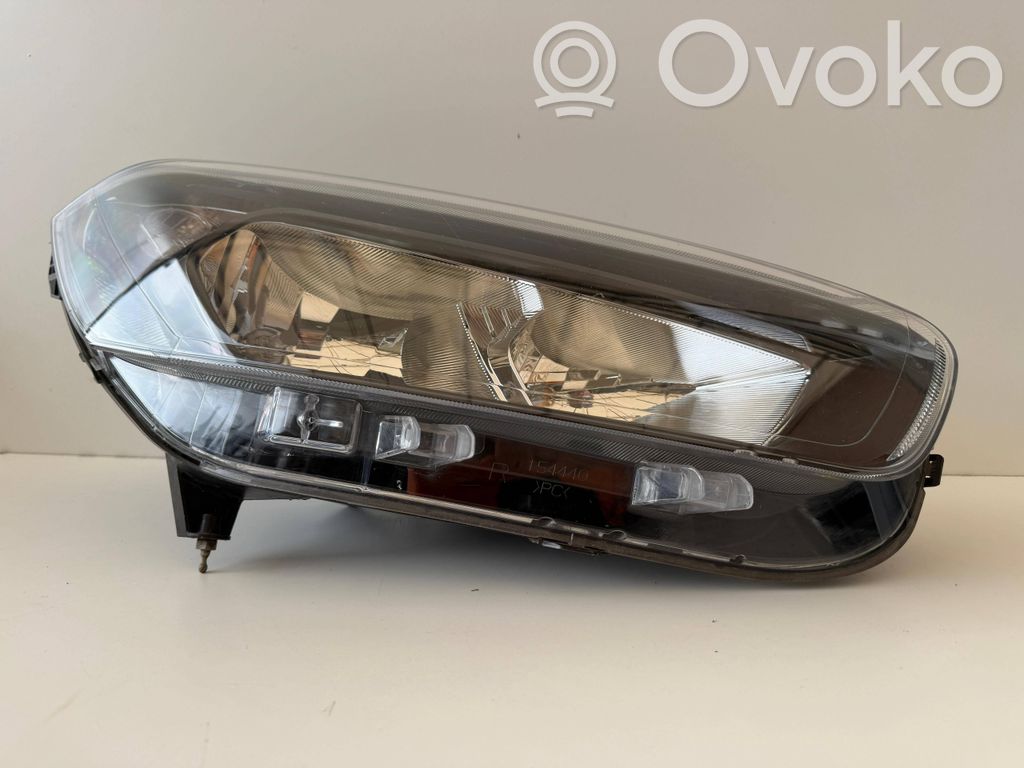 Ford Transit Courier Lampa przednia 