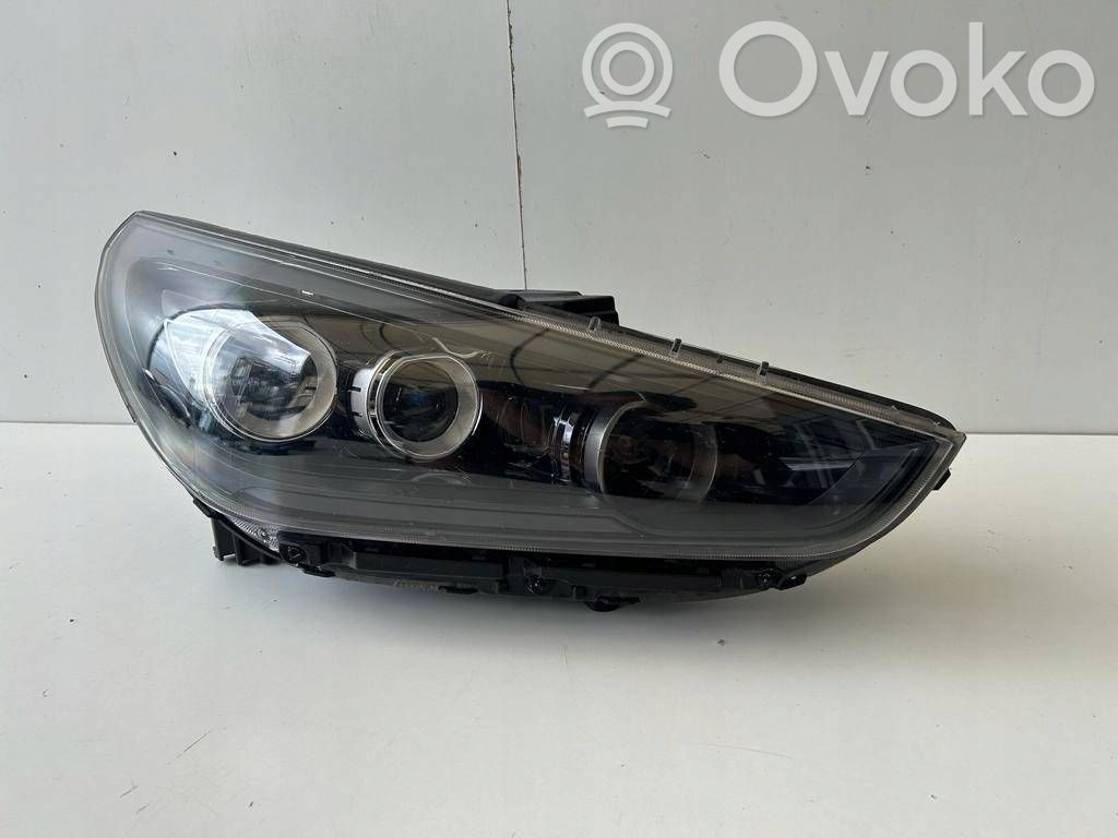 Hyundai i30 Scheinwerfer 