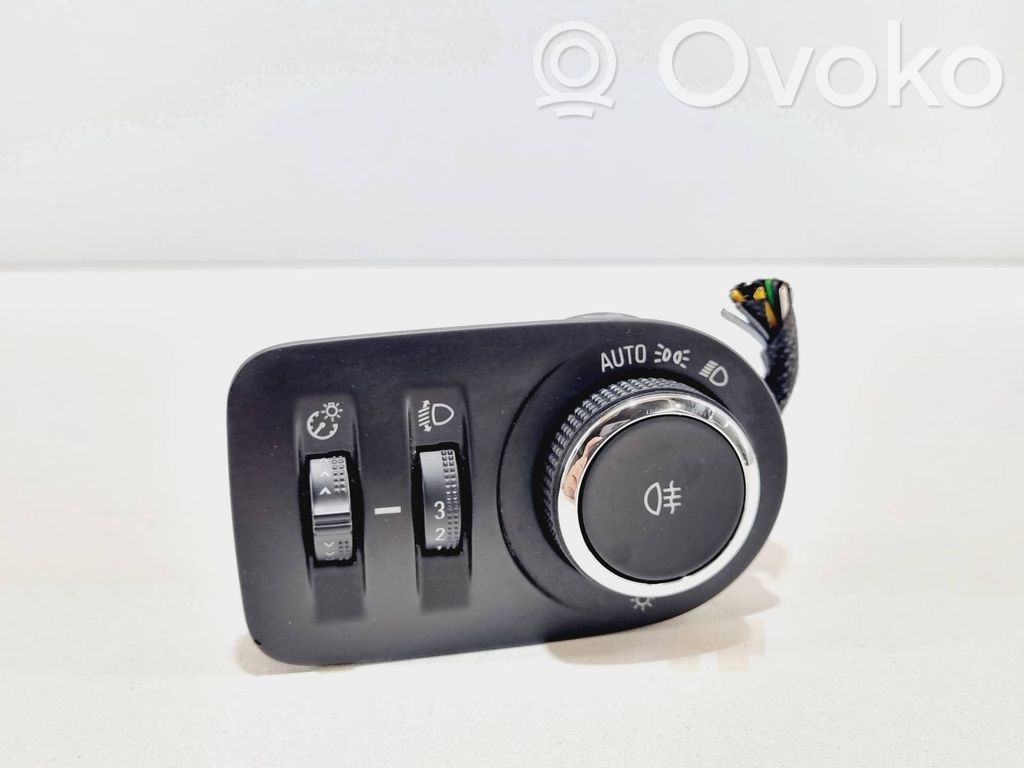 Opel Astra K Light switch 