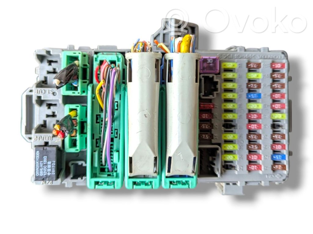 Saugiklių blokas   38200SWAE221M1