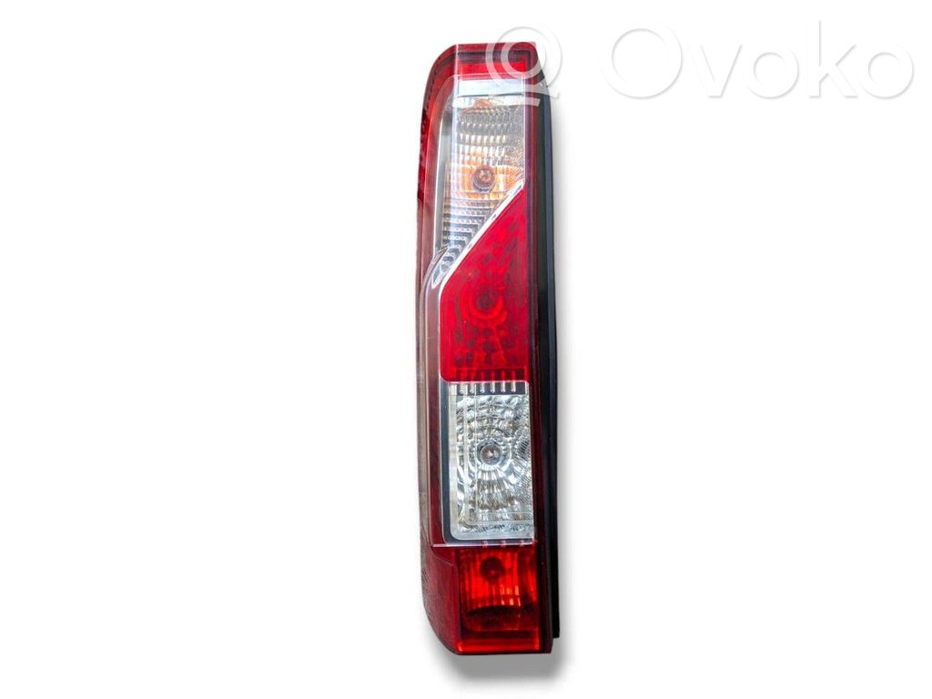 Opel Movano B Lampa tylna 