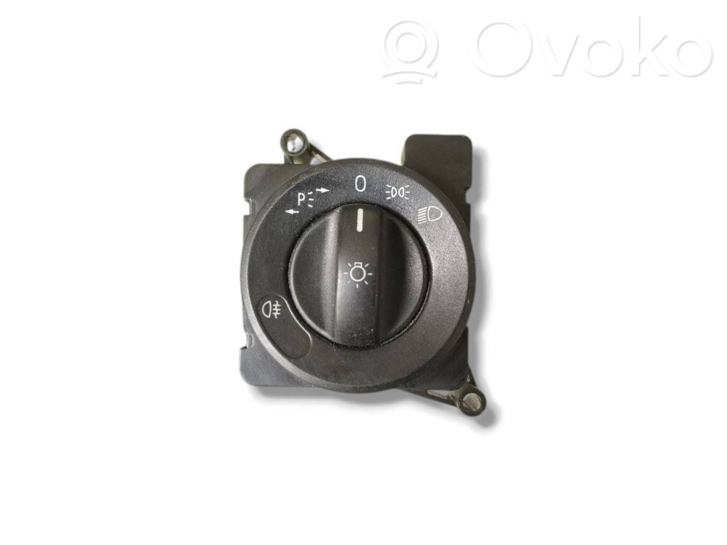 Light switch   9065450504