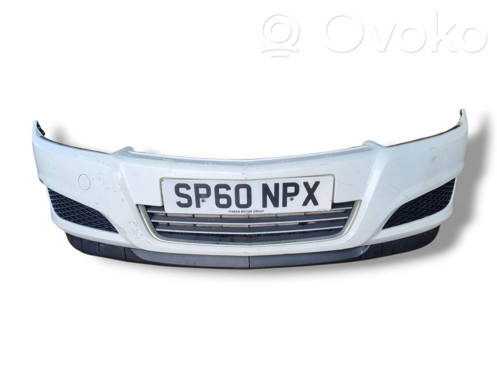 Opel Astra H Parachoques delantero 