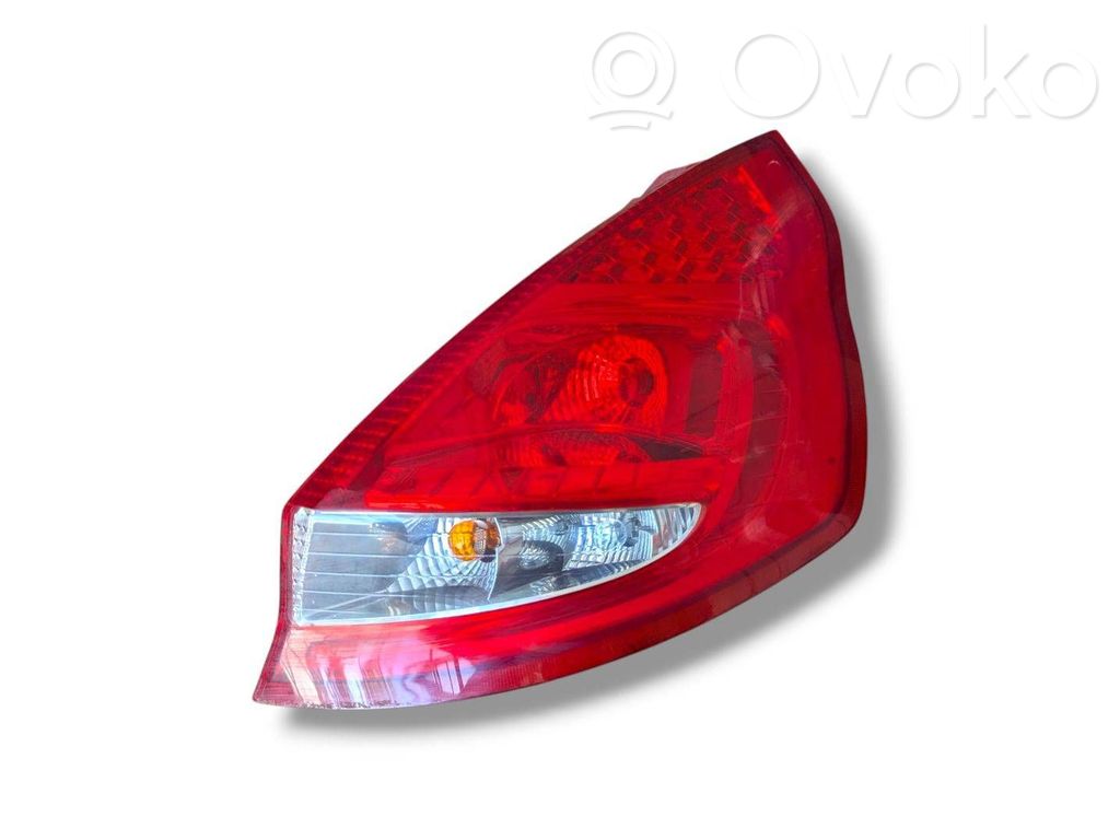 Luz trasera/de freno   8A6113404A
