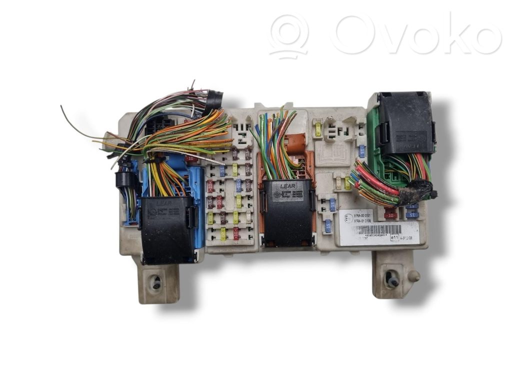 Ford Focus Comfort/convenience module 