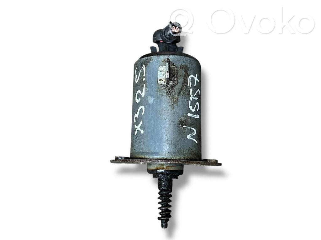 BMW X3 E83 Camshaft vanos timing valve 