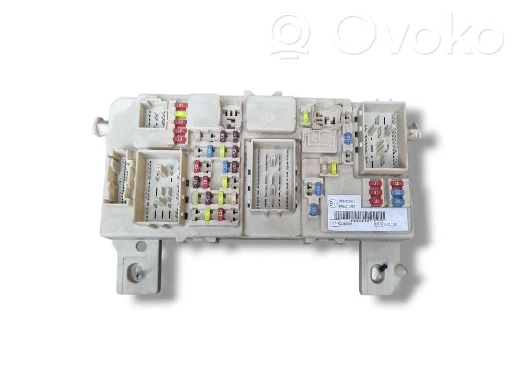 Ford Focus Comfort/convenience module 