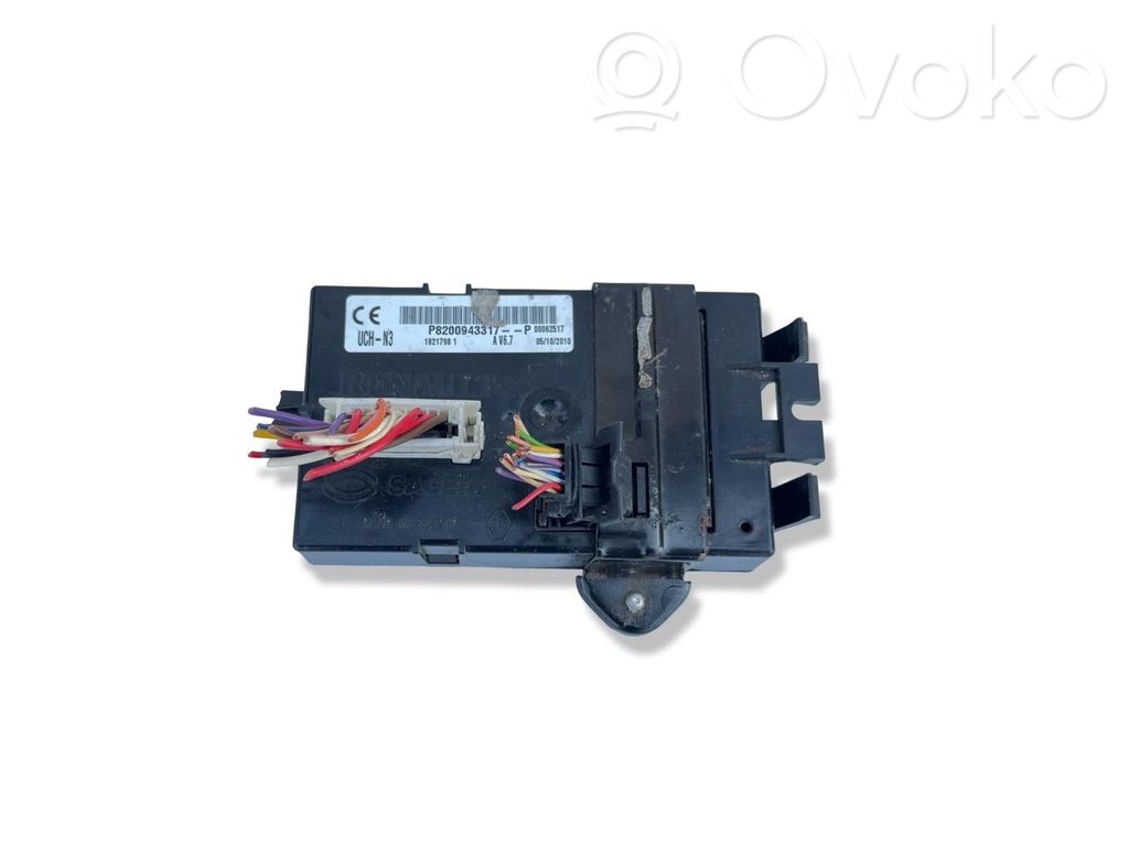 Opel Vivaro Comfort/convenience module 