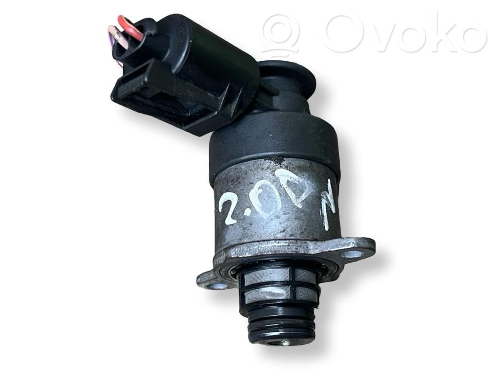 BMW 3 E90 E91 Régulateur de pression de carburant 