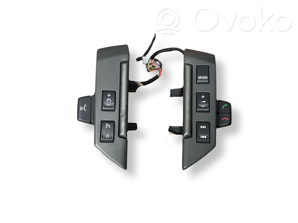 Land Rover Discovery 3 - LR3 Steering wheel buttons/switches 