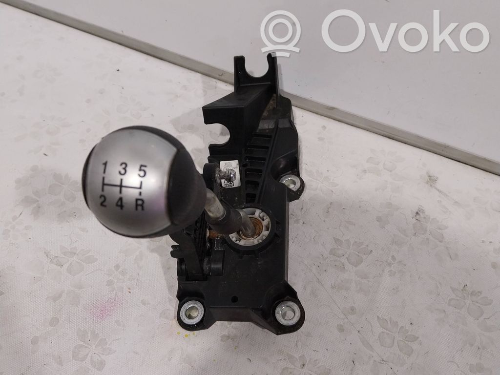 Gear shifter/selector   4M5R7C453DB