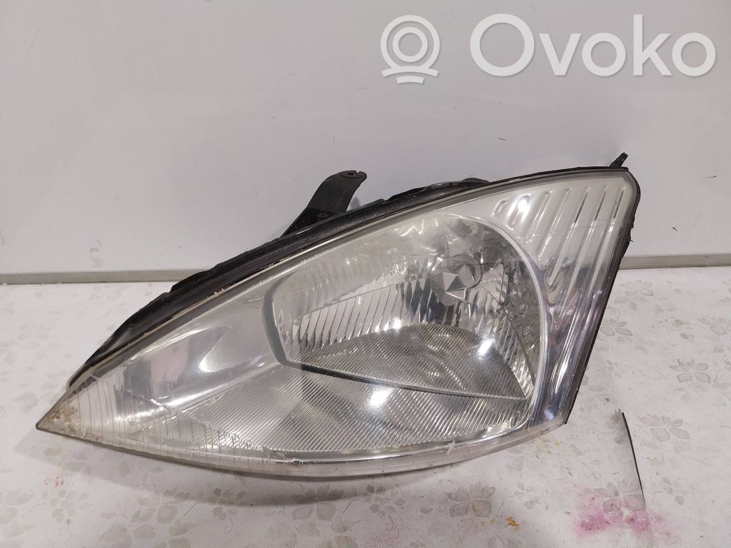 Ford Focus Headlight/headlamp 