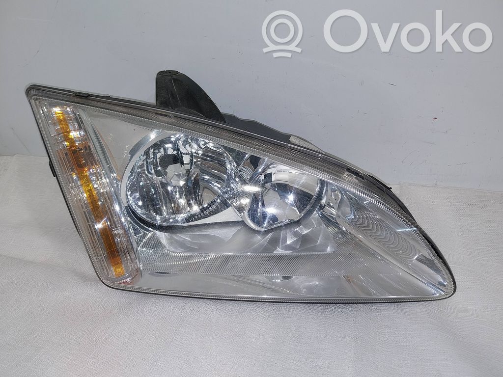 Ford Focus Headlight/headlamp 