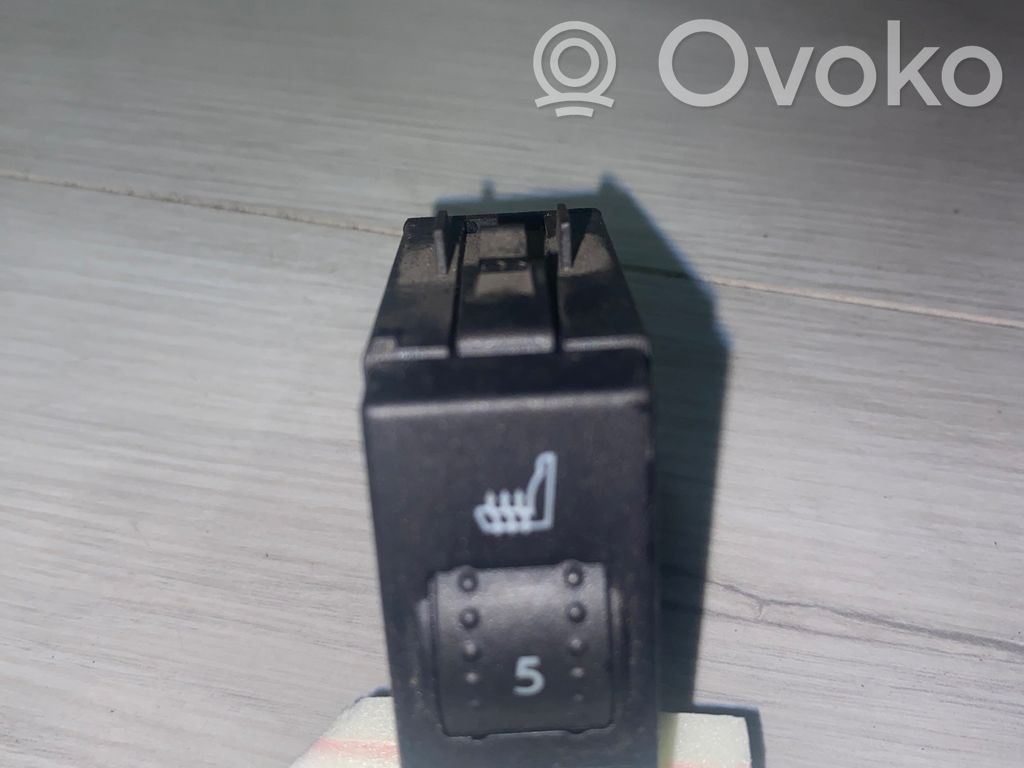 Ford Focus Seat heating switch 