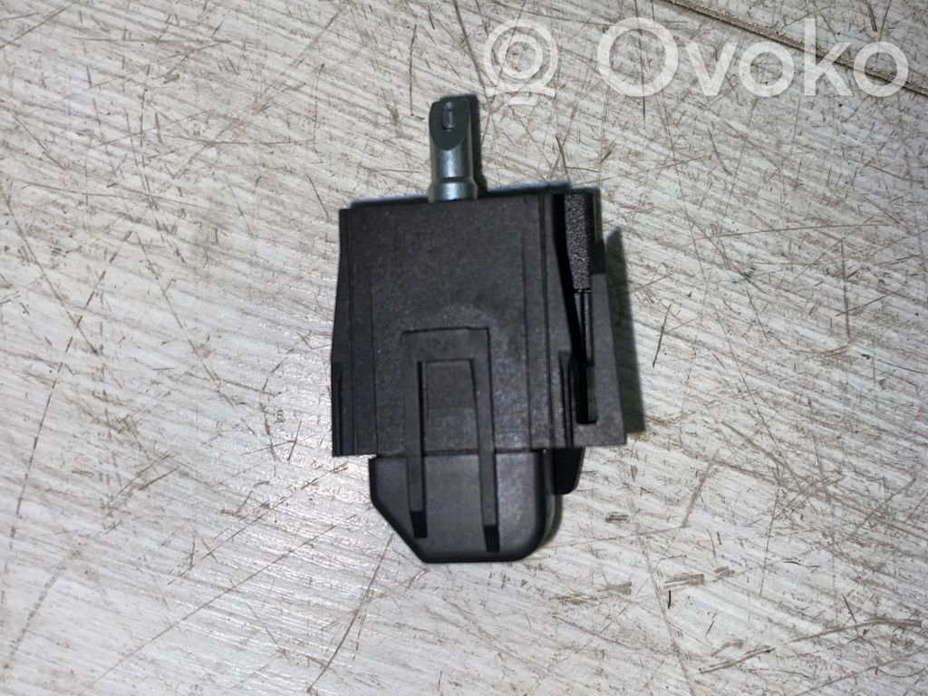 Volkswagen Golf V Sensor 